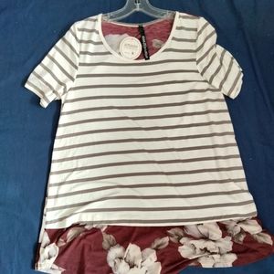 ⬇️ Price Drop!⬇️NWT Amaze/Boutique short sleeve tunic in size S